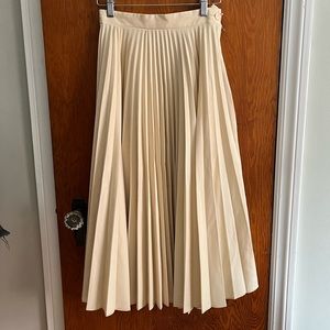 Vintage pleated midi skirt